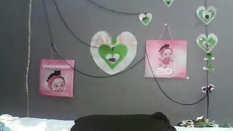 Bee Bee online show from 02-21-26, 05:03