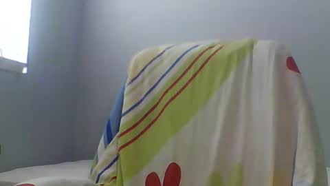 Bee Bee online show from 03-08-26, 02:59