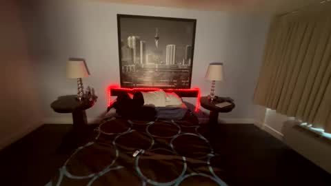 Snapshot of luvvlee chatting on 04-25-26, 02:25 luvvlee online show from 04-25-26, 02:25