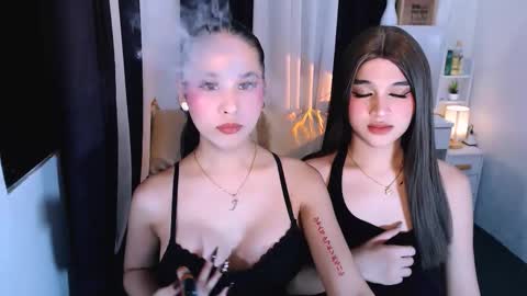 Snapshot of lux_white chatting on 10-22-25, 11:21 queen lux online show from 10-22-25, 11:21