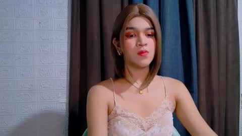 queen lux online show from 03-21-26, 12:21