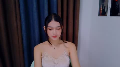 queen lux online show from 07-06-26, 03:47