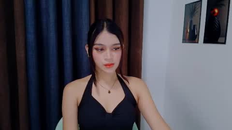 queen lux online show from 07-14-26, 10:48