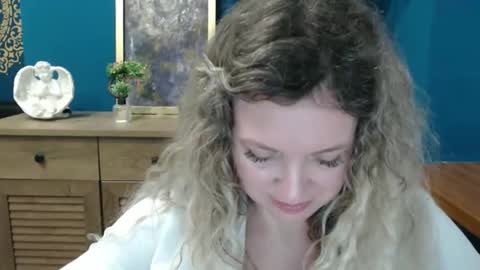 Donna online show from 05-25-26, 07:36