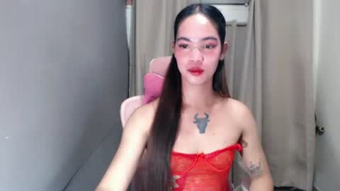 Snapshot of luxenixie chatting on 07-27-26, 10:44 luxenixie online show from 07-27-26, 10:44