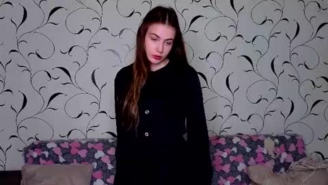 luxewyvern online show from 06-19-26, 01:37