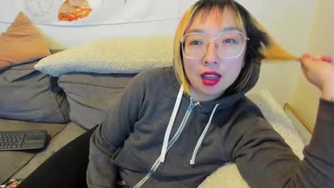 LuxGray online show from 02-12-25, 03:51