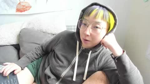 LuxGray online show from 02-15-26, 06:48