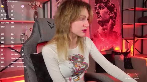 Snapshot of luxrayi chatting on 12-02-25, 02:17 Ray online show from 12-02-25, 02:17