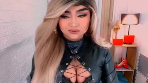 Sasha Blaire online show from 11-07-25, 02:00