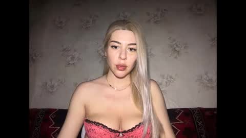 LuxSonyaStar online show from 05-18-26, 07:52