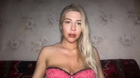 LuxSonyaStar online show from 07-25-26, 08:50