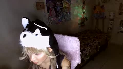 Snapshot of luxtrismegisto chatting on 07-29-26, 11:14 Luna Rodral online show from 07-29-26, 11:14