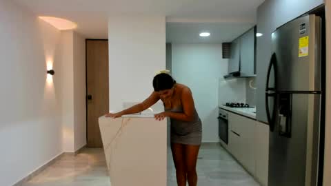 luxury_pleasure_ii online show from 04-19-26, 12:54