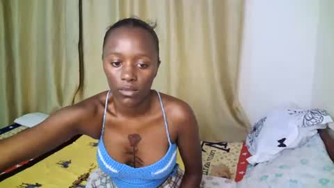 sexy queen  online show from 06-30-26, 06:42