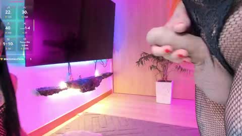 Lucy and Kristhy online show from 04-13-26, 02:55