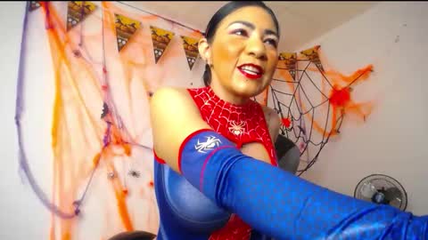 luzcastillo07 online show from 10-30-25, 05:31