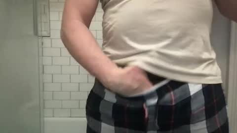 lvguynextdoor440656 online show from 04-20-26, 02:36