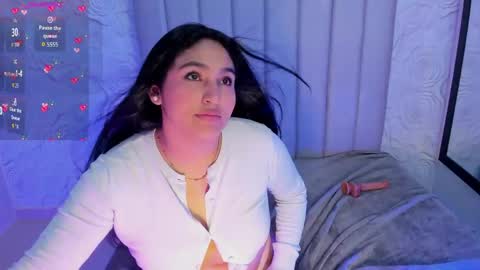 LYA DUBOIS  online show from 04-19-26, 06:10