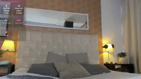 Lyan online show from 11-19-25, 07:36