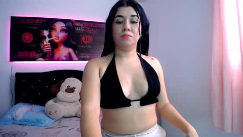 Snapshot of lyda20 chatting on 03-08-25, 04:39 lyda   online show from 03-08-25, 04:39