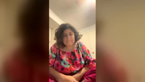 lydiasheer online show from 06-09-26, 02:01
