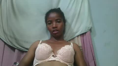 lydie856696 online show from 05-02-26, 02:55