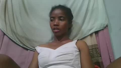 lydie856696 online show from 05-07-26, 06:57