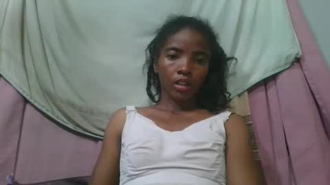 lydie856696 online show from 05-08-26, 07:08