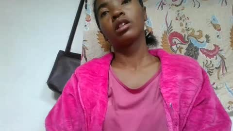 lydie856696 online show from 07-10-26, 03:33