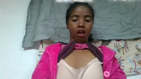 lydie856696 online show from 07-12-26, 04:47