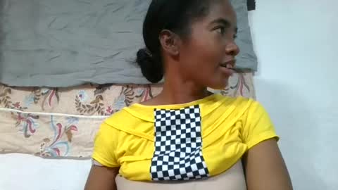 lydie856696 online show from 07-18-26, 02:43