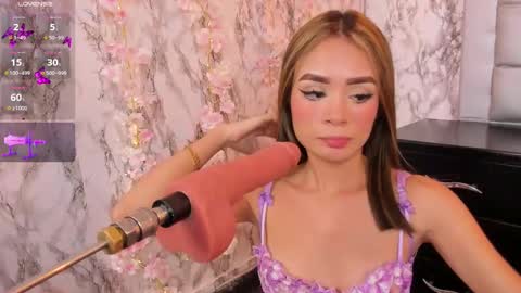 Snapshot of lyen_rae chatting on 02-18-25, 10:36 Lyen Rae  online show from 02-18-25, 10:36
