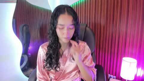 Lyhana Lee online show from 10-26-25, 04:57