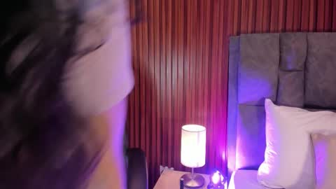 Lyhana Lee online show from 10-28-25, 01:03