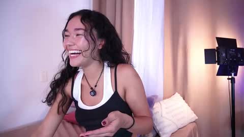 Lyhana Lee online show from 03-29-26, 01:11