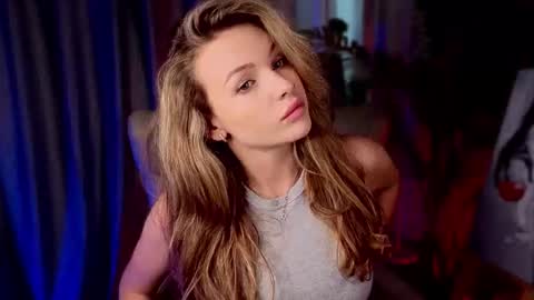 Snapshot of lykava chatting on 10-02-25, 10:11 simply Eliza  online show from 10-02-25, 10:11