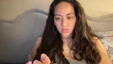 Snapshot of lylajades chatting on 01-15-25, 10:13 Olivia online show from 01-15-25, 10:13