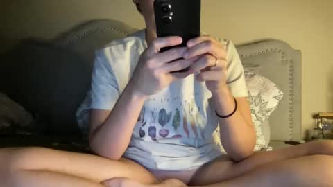 Snapshot of lylajades chatting on 01-21-25, 03:04 Olivia online show from 01-21-25, 03:04