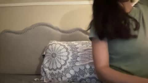 Olivia online show from 03-19-26, 02:59