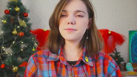 hi im Lyle online show from 12-20-24, 03:47