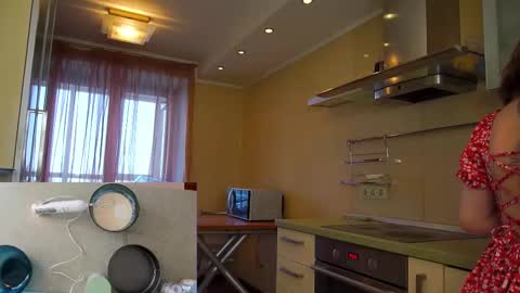 hi im Lyle online show from 02-14-25, 06:23