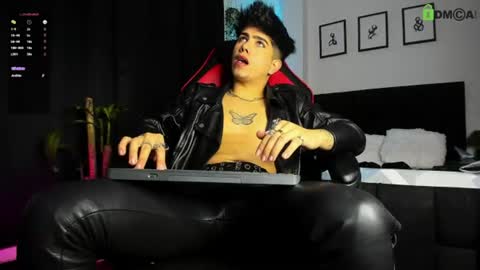 Lyle Bennett Freelance Model online show from 06-28-26, 11:16