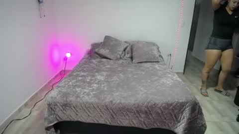 Luciana online show from 06-19-26, 01:04
