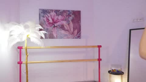 Lyly   online show from 01-24-25, 05:53