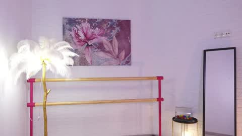 Lyly   online show from 02-04-25, 09:49