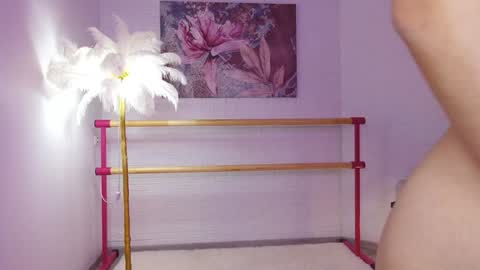 Lyly   online show from 02-07-25, 01:01