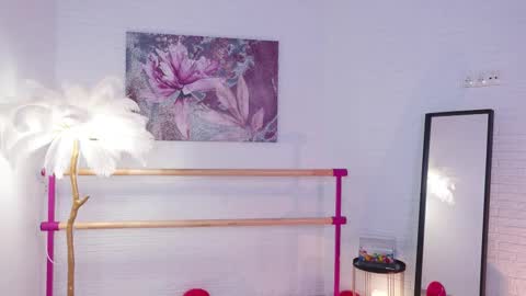 Lyly   online show from 02-18-25, 06:59