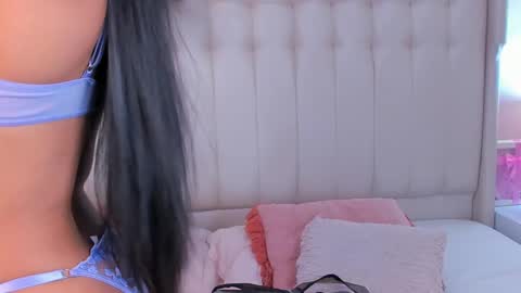 Lyn online show from 09-30-25, 11:04