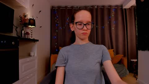 Sara online show from 02-02-25, 01:45